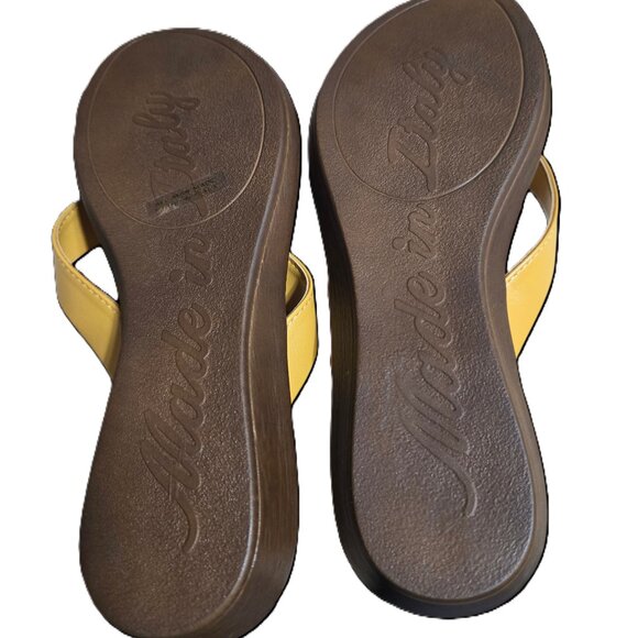 Toscanella Italian Wedge Sandals Yellow Flower With Rhinestones - Picture 3 of 3